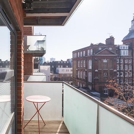 Luxury 2-Bed Flat Parking And Close To The Tube Londra Exterior foto